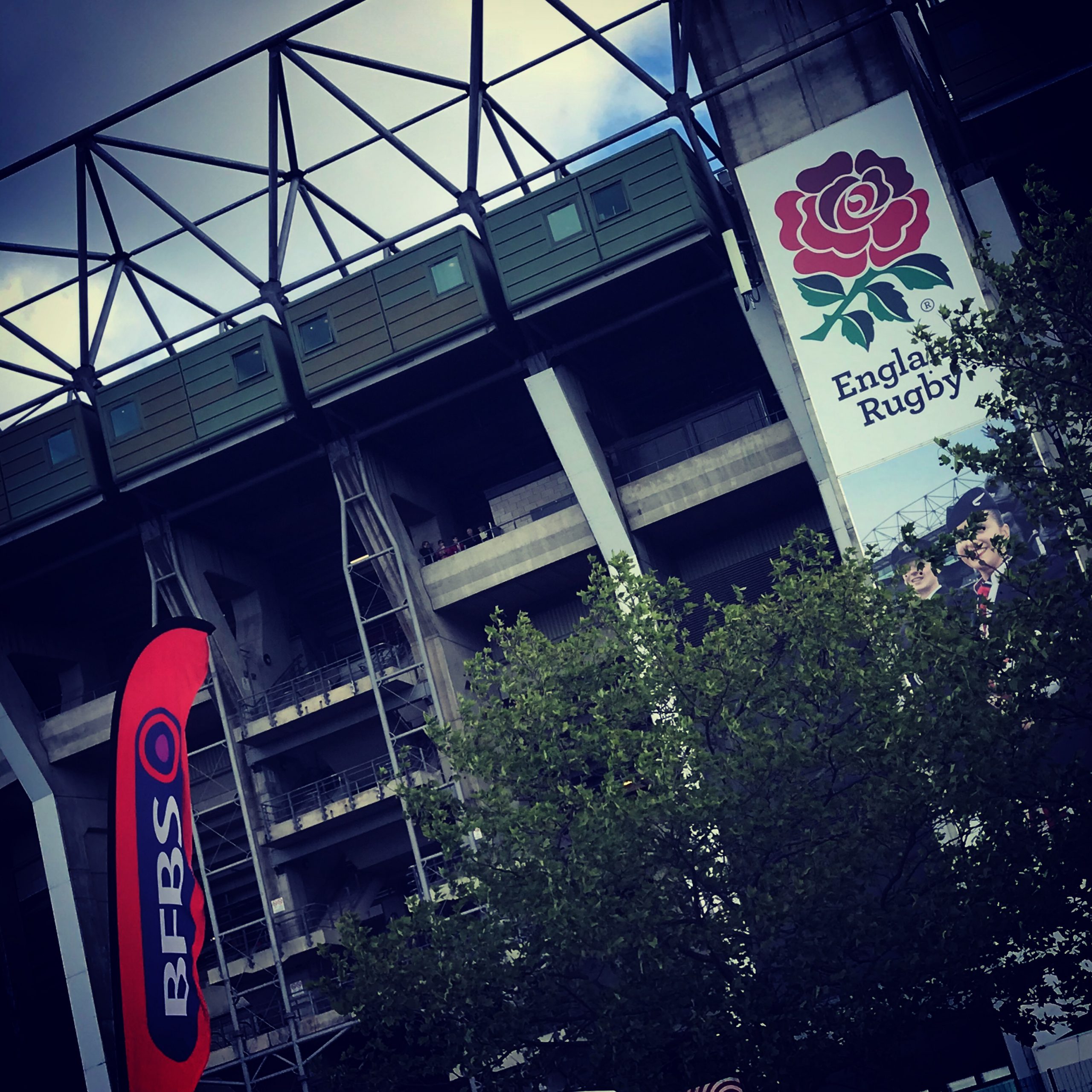 Twickenham Stadium home to Rugby Union.  Chauffeured sameday return services with luxury and executive Mercedes Benz vehicles. Book now 01684 355012